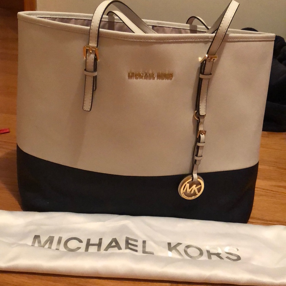 Mk Jet Set Large Tote - image 1